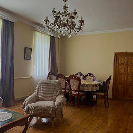 Guesthouse Kostava 72 Kazbegi Exterior foto